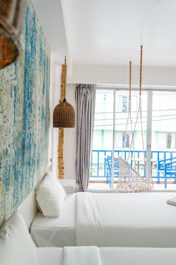 Meow Cafe & Hotel Patong Bagian luar foto